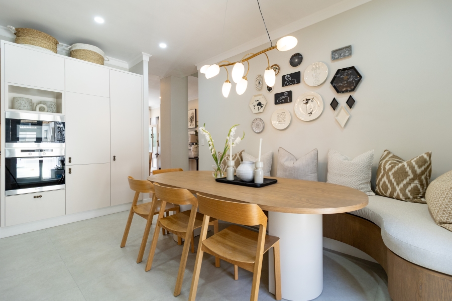 To Let 4 Bedroom Property for Rent in Oranjezicht Western Cape